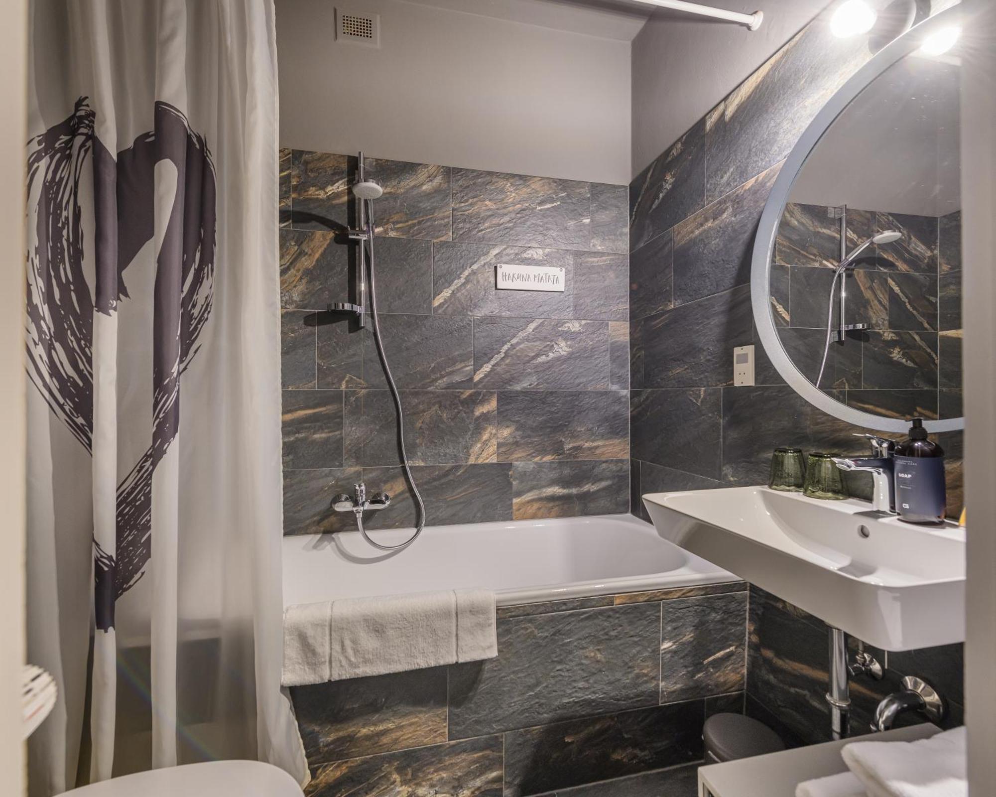 B&B Berglift Direkt An Der Talstation Бад-Гофгаштайн Екстер'єр фото